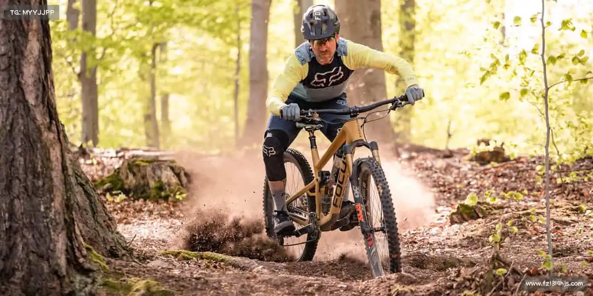 OD体育🏋️‍♀️举铁举的是重量，练出的是担当 —— 健身，塑造更好的自己！